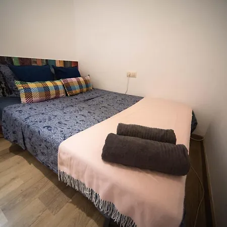 Albergue By Port Vell Rooms *
