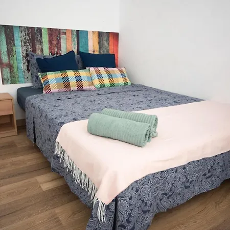 Albergue By Port Vell Rooms *